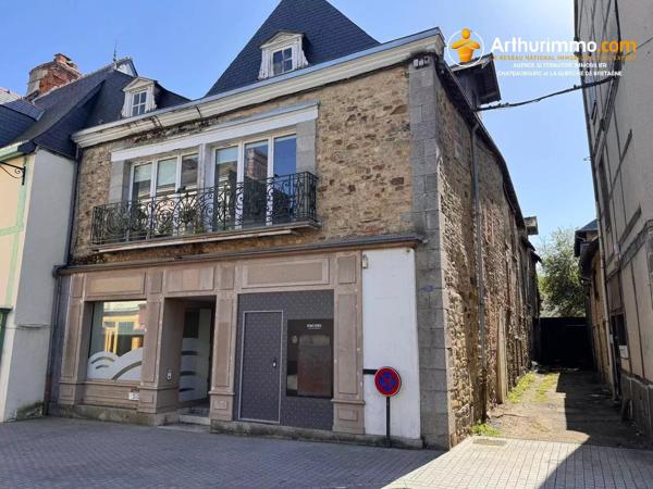 Vente                                                      Immeuble
                        
                     7 pièces                      167 m2                     à La Guerche-de-Bretagne