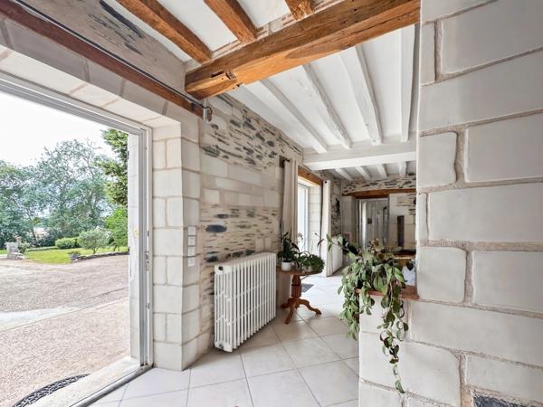 PROPRIÉTÉ DE CARACTÈRE EN BORD DE LOIRE – 210 m² – 2470 m² DE TERRAIN – LES PONTS-DE-CÉ