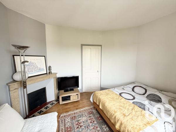 Maison 4 pièces de 96 m² à Figeac (46100)