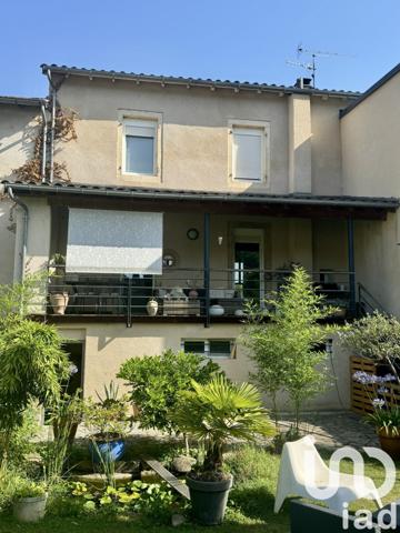 Maison 4 pièces de 96 m² à Figeac (46100)