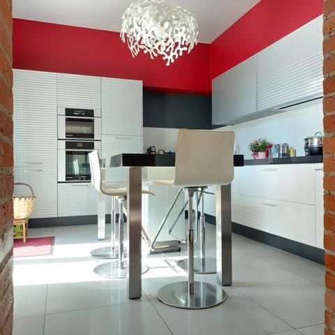 Maison à vendre 13 pièces MONTAUBAN (82), salle de reception, parking, bureaux, cave, dépendances,  parc de 8000m2, 2 entrées indépendantes