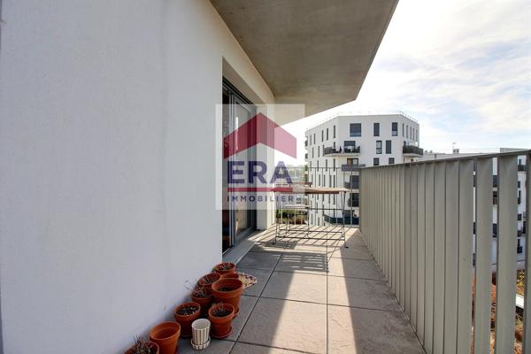 Lumineux 5 pièces avec terrasse, balcon et parking