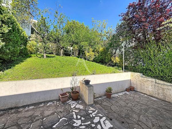 Maison Suresnes 5 pièces - Vue Paris