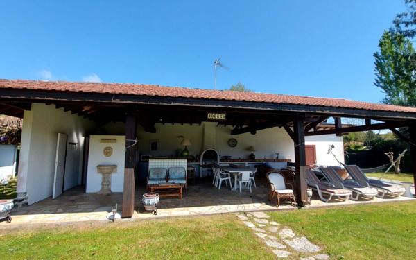 Maison à vendre    8 pièces •  Bénesse-Maremne