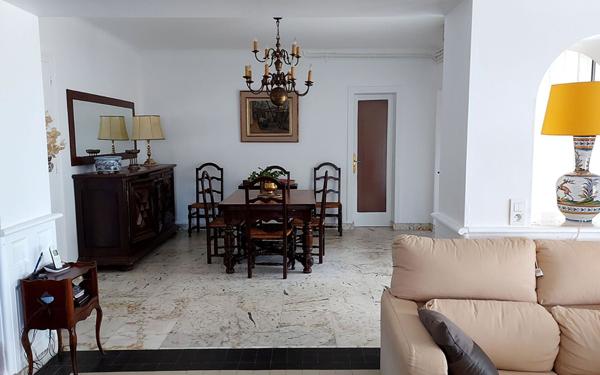 Maison à vendre    8 pièces •  Bénesse-Maremne