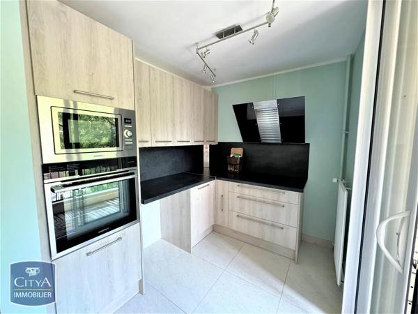 Appartement à louer 3 pièces 62.36m² Lille (59000)
