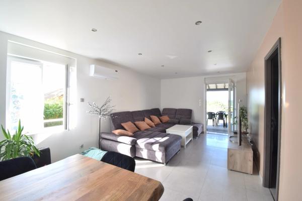 MAISON FAMILIALE 186 m² – 5 CHAMBRES – PISCINE – DPE B – TERRAIN 2 600 m² – LAIMONT