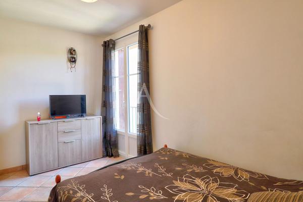 APPARTEMENT TYPE 4 DE 83 M2 AVEC BALCON AU CALME PARKING SECURISE ET CAVE