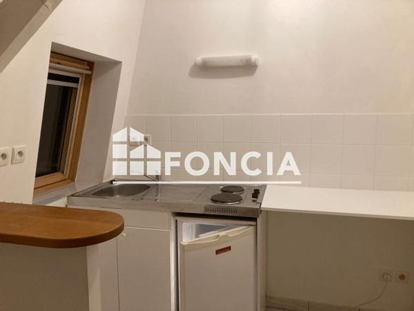 Location Appartement 2 pièces 43.5 m² - 24 RUE VICTOR HUGO Montreuil Juigne 49460