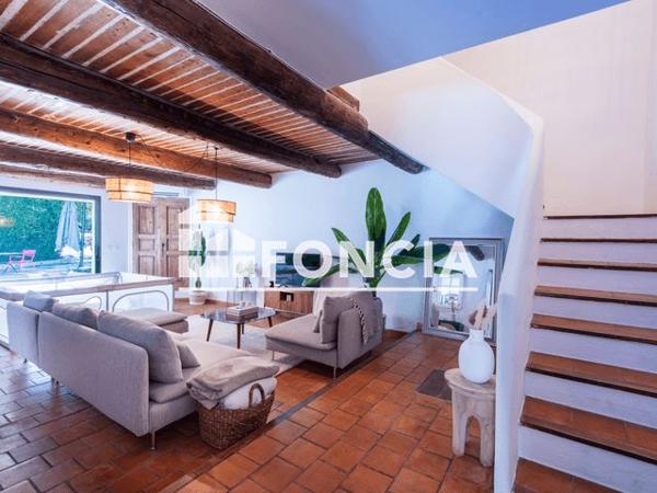 À vendre Maison 6 pièces 180 m² - Aix-en-provence 13090