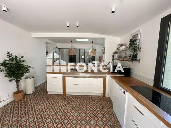 À vendre Maison 6 pièces 180 m² - Aix-en-provence 13090