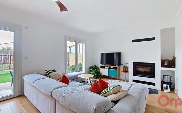 Maison à louer    5 pièces •  Cabestany