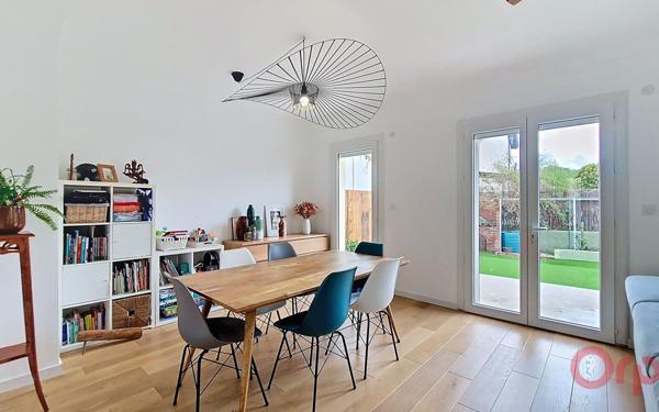 Maison à louer    5 pièces •  Cabestany