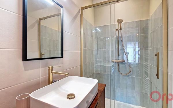 Maison à louer    5 pièces •  Cabestany