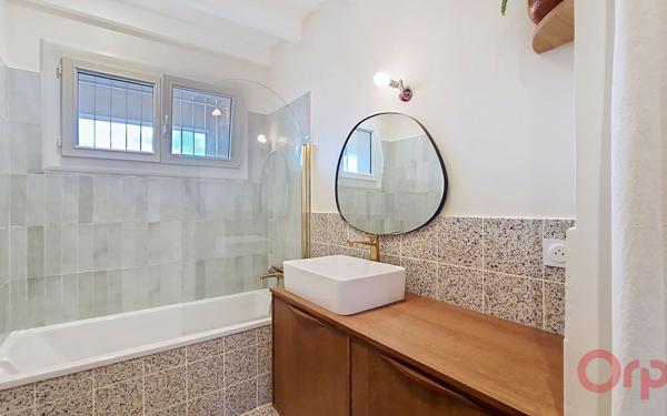 Maison à louer    5 pièces •  Cabestany