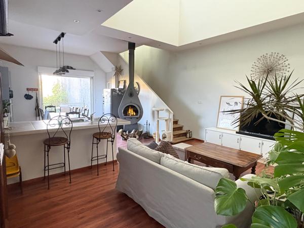 Maison chaleureuse avec garage cave et jardin