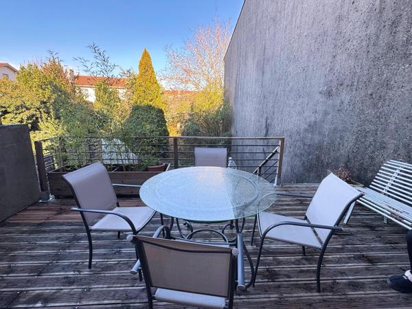 Maison chaleureuse avec garage cave et jardin