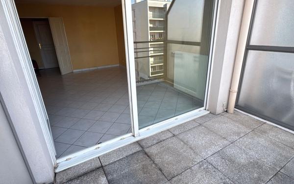 Appartement à vendre    3 pièces • 68,07 m2 Villeurbanne
