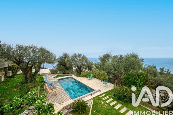 Maison à vendre 8 pièces 222 m² Roquebrune-Cap-Martin