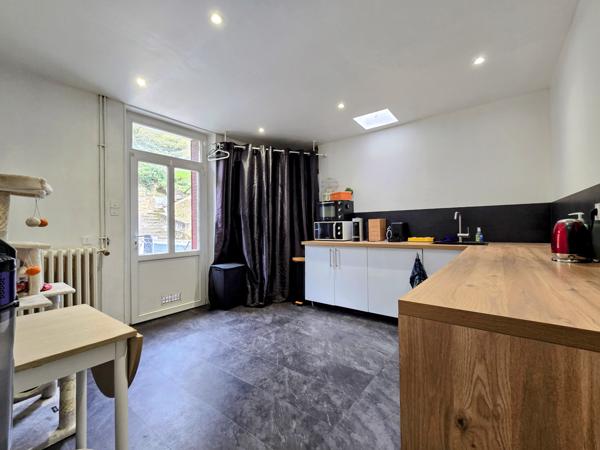 Tulle (19000) Coup de coeur à Tulle : maison avec terrasses