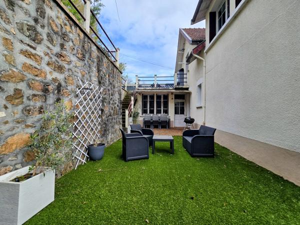 Tulle (19000) Coup de coeur à Tulle : maison avec terrasses