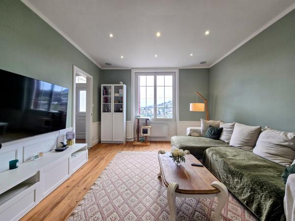 Tulle (19000) Coup de coeur à Tulle : maison avec terrasses