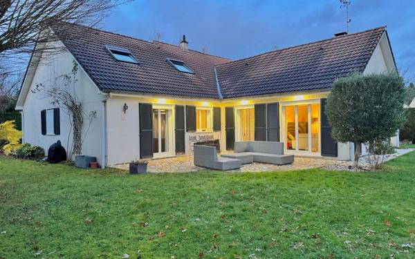 Maison à vendre    7 pièces •  Ozoir-la-Ferrière