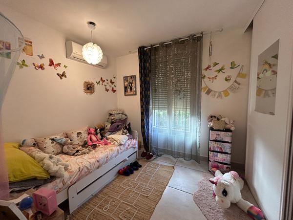 A vendre BIGUGLIA  APPARTEMENT T3 DE 85 m² TERRASSES -GARGE