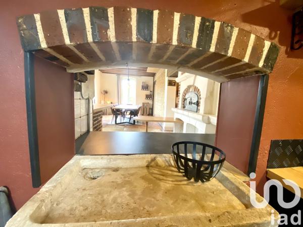 Maison à vendre 5 pièces 209 m² Montceaux-lès-Vaudes