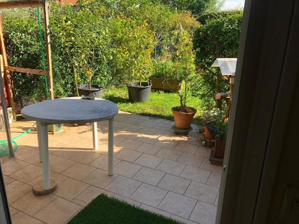 Au coeur de Cambo-les-Bains maison mitoyenne T3 en duplex 279 000 €