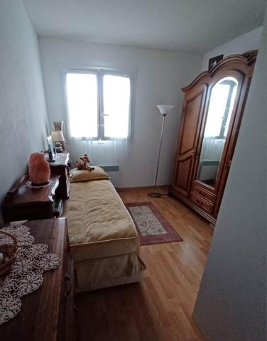 Au coeur de Cambo-les-Bains maison mitoyenne T3 en duplex 279 000 €