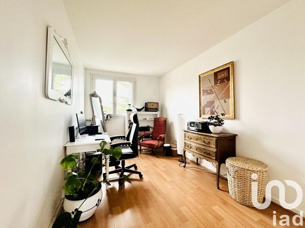 Appartement 5 pièces de 86 m² à Trappes (78190)