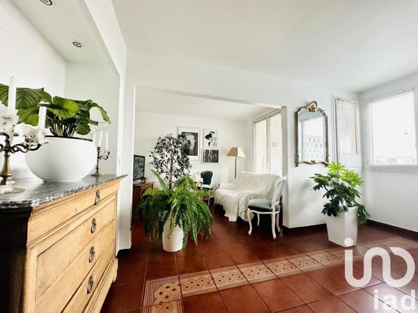 Appartement 5 pièces de 86 m² à Trappes (78190)