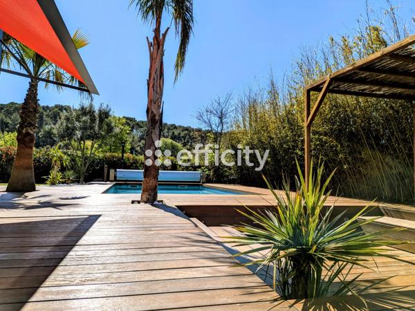 Maison
         7 pièces
        - 180 m² Exclusivité 925 000 € *