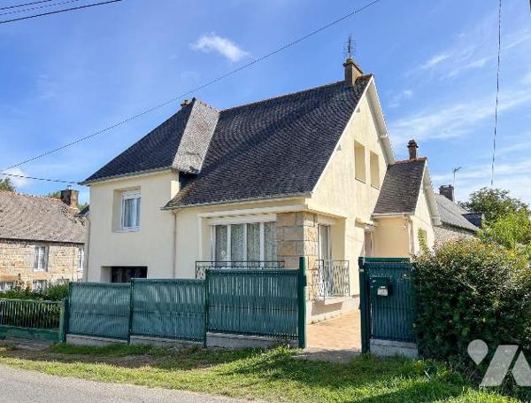 Dans un hameau de campagne tranquille, à 5 mins de route des commerces, services et de la gare ...