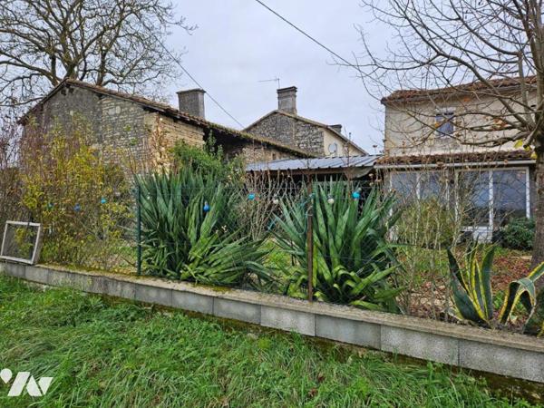 A vendre à CHAUNAY, une maison ancienne au sein d'un terrain de 6123m²