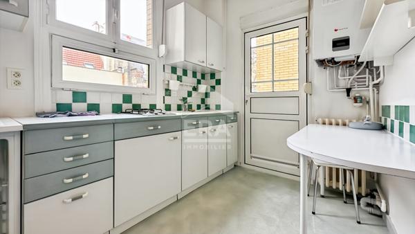 APPARTEMENT T2 AVEC TERRASSE EN HYPER-CENTRE, RUE DE THILLOIS