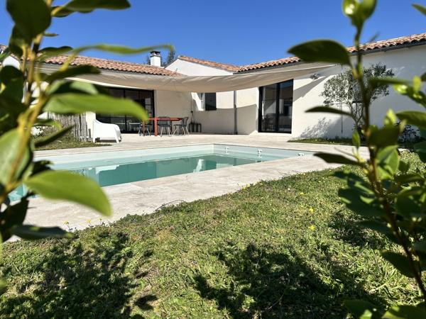 Réthaise nichée au fond d'une impasse