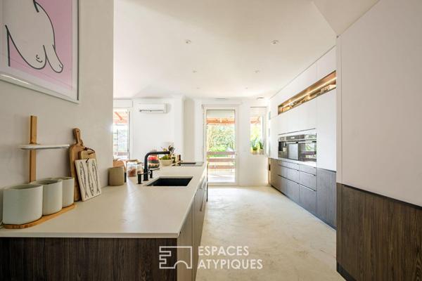 L’esprit sixties revisité : maison familiale au calme avec studio indépendant