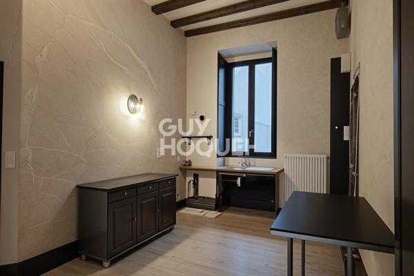 Centre historique : Grand T2 de 66 m²