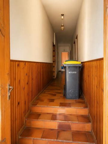 Maison
         4 pièces
        - 101 m² 75 000 € *