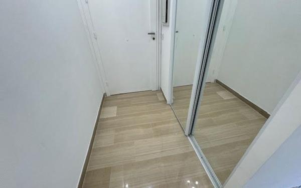 Appartement à vendre    2 pièces •  Nice