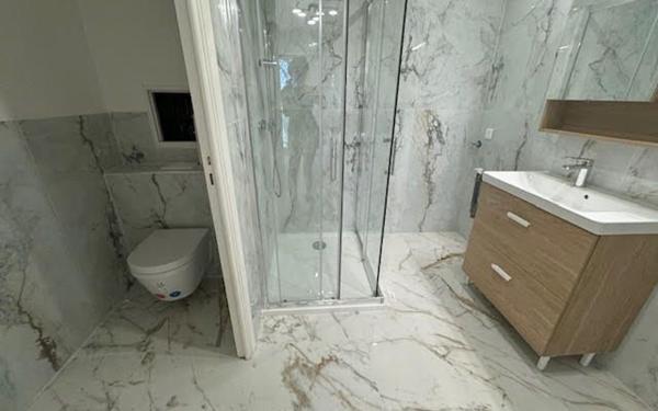 Appartement à vendre    2 pièces •  Nice