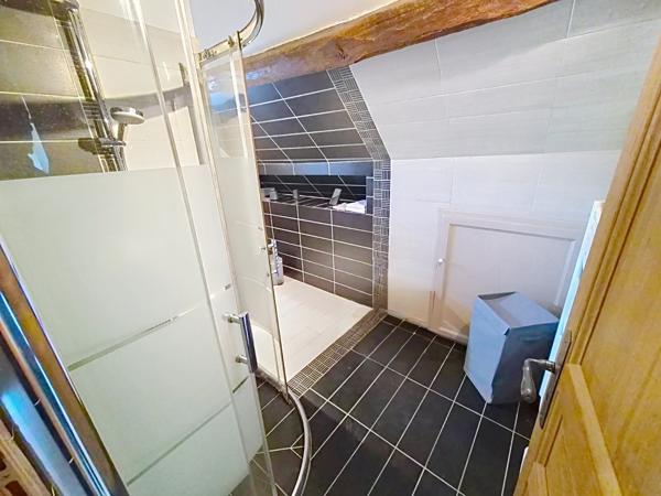Maison
         4 pièces
        - 120 m² 139 900 €*