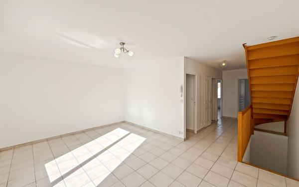 Appartement à louer    4 pièces • 80,37 m2 Vigneux-sur-Seine