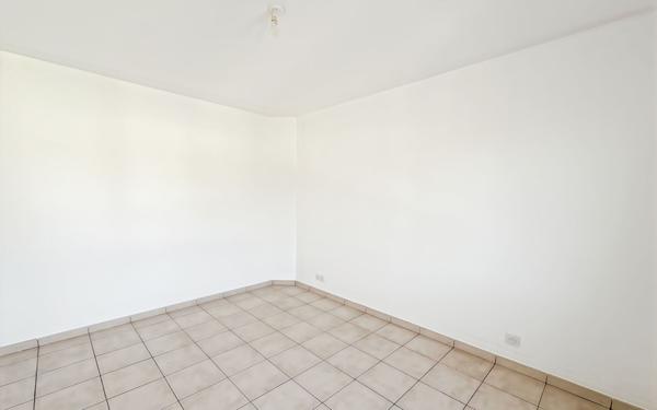 Appartement à louer    4 pièces • 80,37 m2 Vigneux-sur-Seine