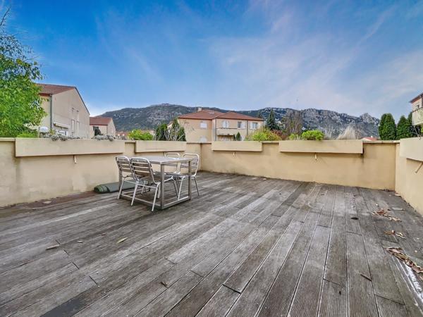 Appartement 3 pièces - 60 m² Exclusivité efficity