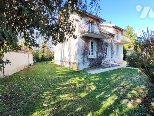 A visiter sans tarder, venez découvrir ces deux maisons au calme avec un magnifique terrain !