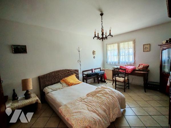 A visiter sans tarder, venez découvrir ces deux maisons au calme avec un magnifique terrain !