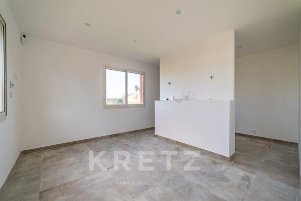 Villa rénovée en bord de mer